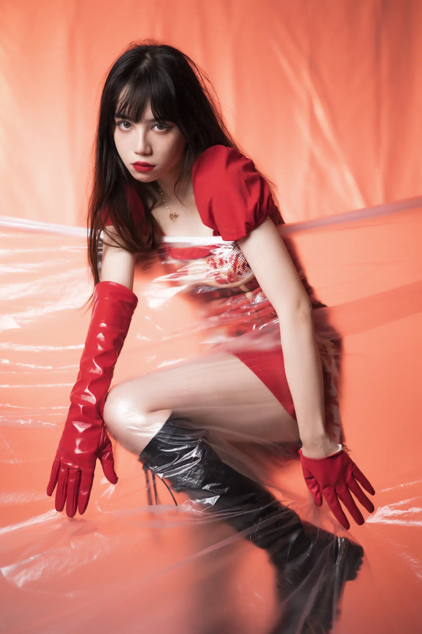 [YITUYU] 2022.05.21 Vol.0946 – Dancing Red Gloves Two plus six#[26P]-19